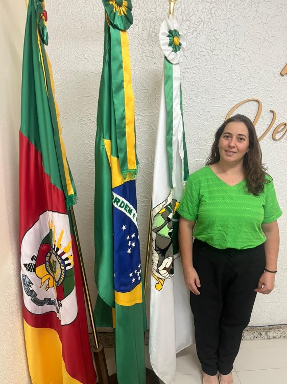 DENISE DE MORAES RUFATO